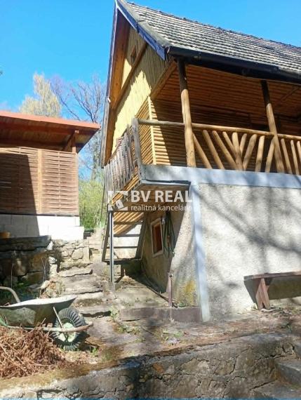 BV REAL Na predaj chata so záhradou Handlová FM2465