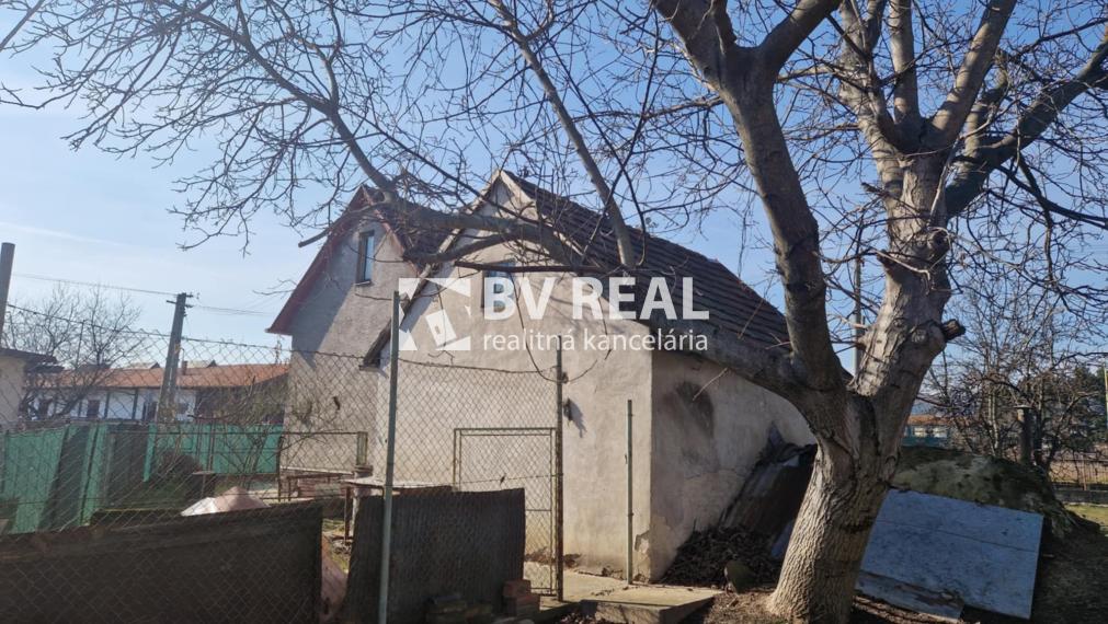 BV REAL Na predaj rodinný dom Prievidza FM2417