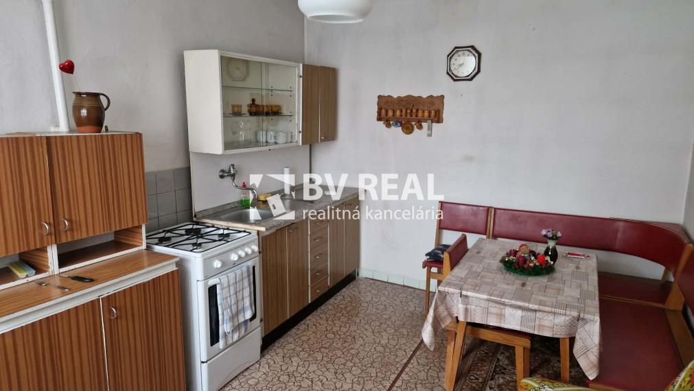 BV REAL Na predaj rodinný dom Prievidza FM2417