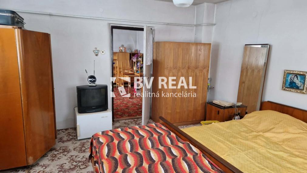 BV REAL Na predaj rodinný dom Prievidza FM2417
