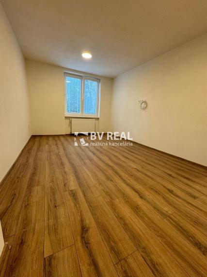 BV REAL Na prenájom 3 izbový byt s odkupom na splátky FM2256