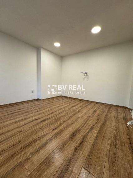 BV REAL Na prenájom 3 izbový byt s odkupom na splátky FM2256