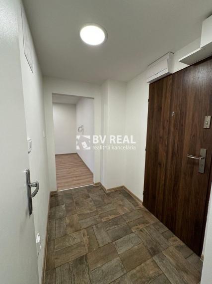 BV REAL Na prenájom 3 izbový byt s odkupom na splátky FM2256