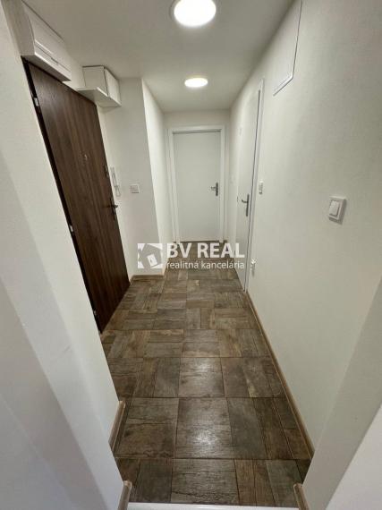 BV REAL Na prenájom 3 izbový byt s odkupom na splátky FM2256