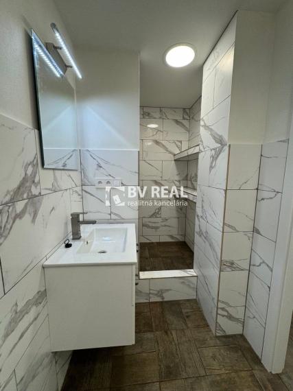 BV REAL Na predaj 3 izbový byt Handlová FM2257