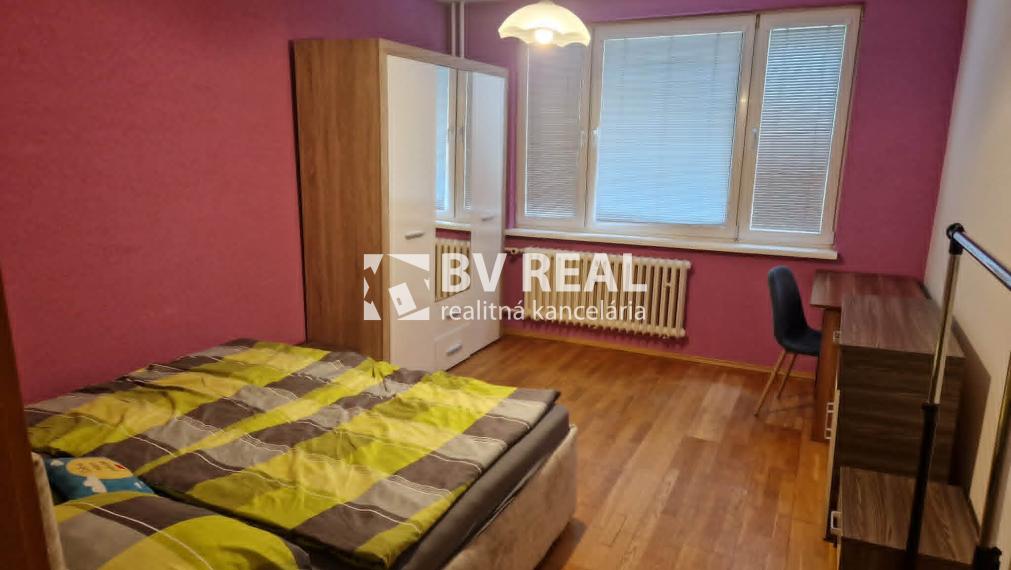 BV REAL Na prenájom zariadený 2 izbový byt Prievidza FM2472
