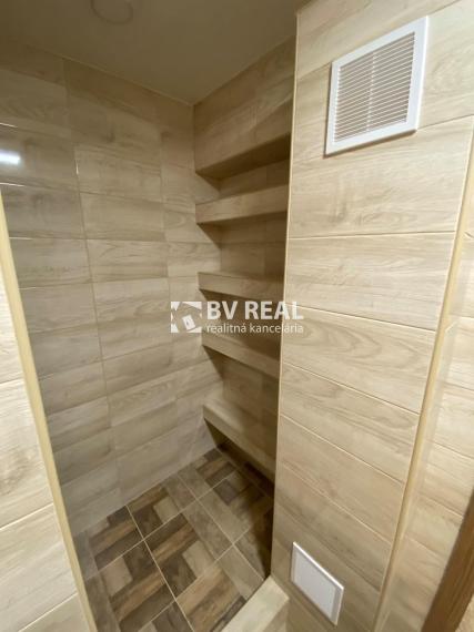 BV REAL Na predaj 2 izbový byt Handlová FM2474