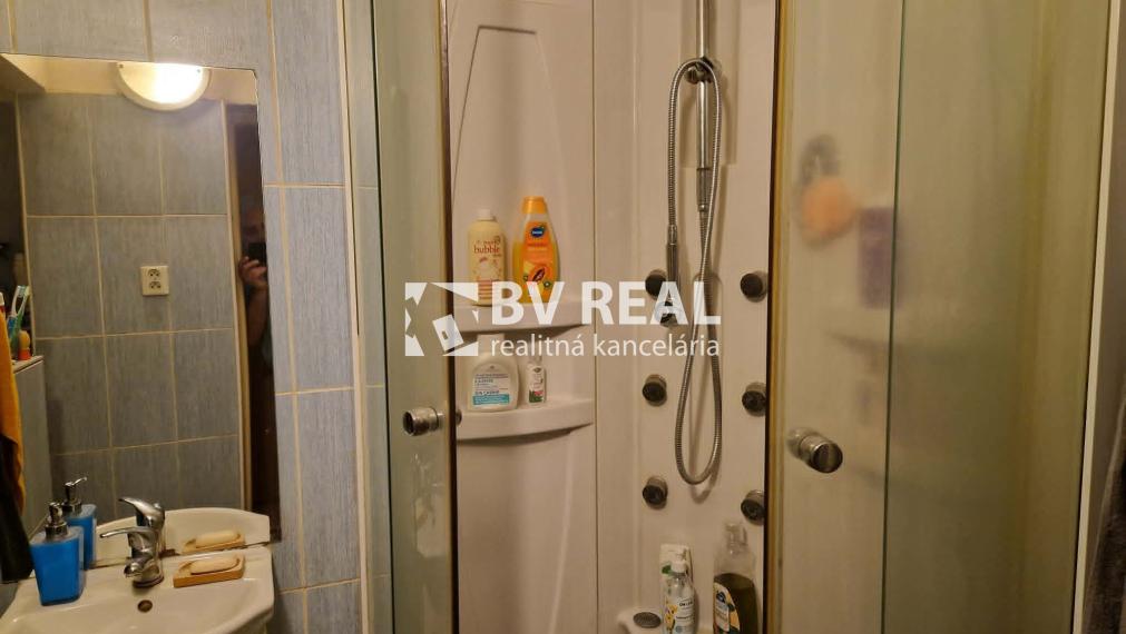 BV REAL Na predaj 2 izbový byt Handlová FM2483