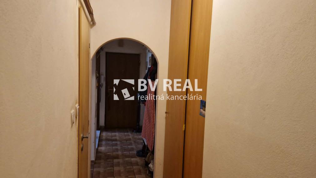 BV REAL Na predaj 2 izbový byt Handlová FM2483