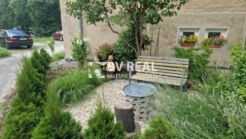 BV REAL Na predaj veľkometrážny 2 izbový byt Handlová FM2487