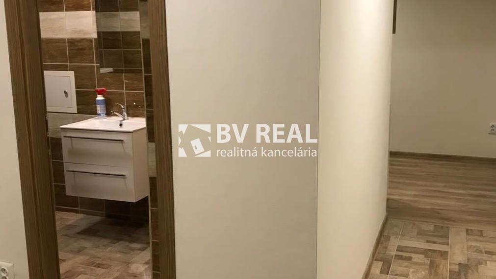 BV REAL Na predaj zre2 izbový byt Handlová FM2488