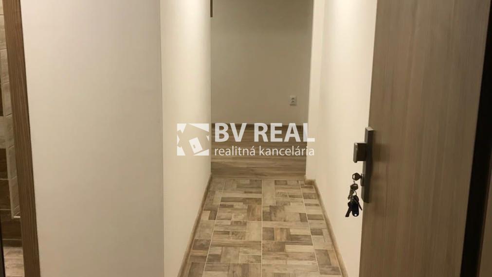 BV REAL Na predaj zre2 izbový byt Handlová FM2488