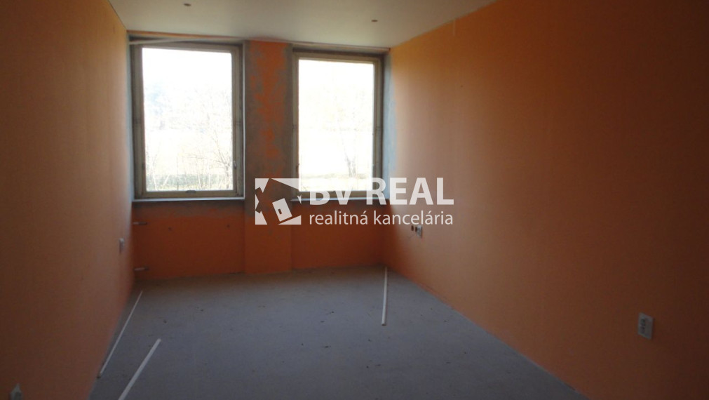 BV REAL na predaj administratívna budova Bojnice FM2259