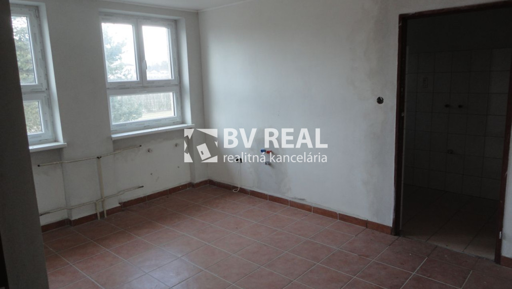 BV REAL na predaj administratívna budova Bojnice FM2259