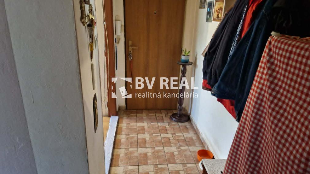 BV REAL Na predaj 2 izbový byt Handlová FM2483