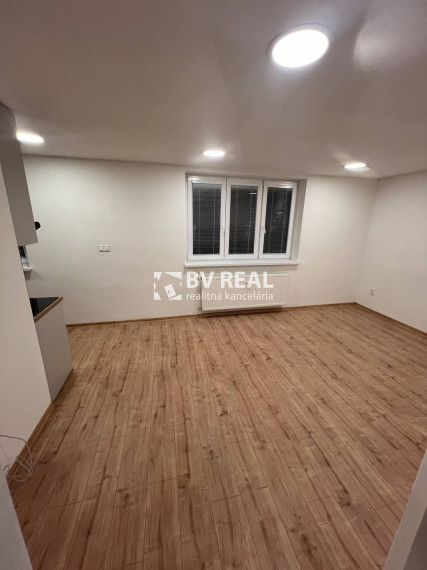 BV REAL Na prenájom 2 izbový byt s odkupom na splátky FM2495