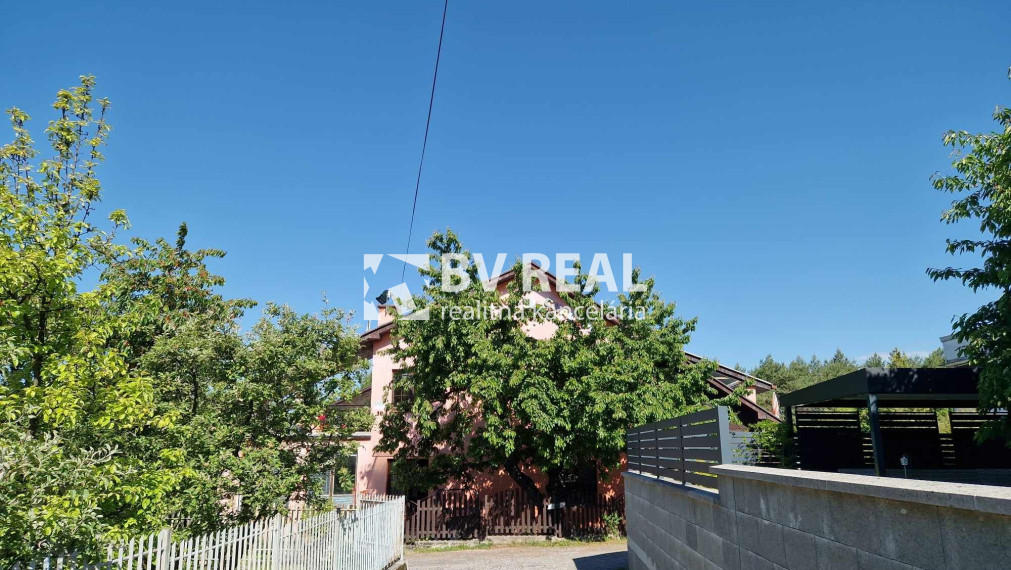 BV REAL Na prenájom 2 izbový byt s terasou Prievidza FM2086