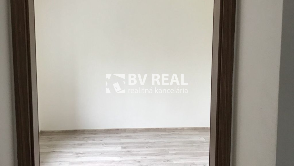 BV REAL Na predaj 2 izbový byt Handlová FM2410