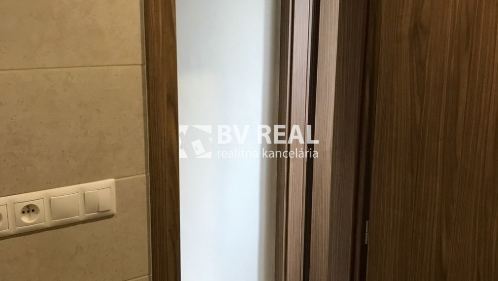 BV REAL Na predaj 2 izbový byt Handlová FM2410