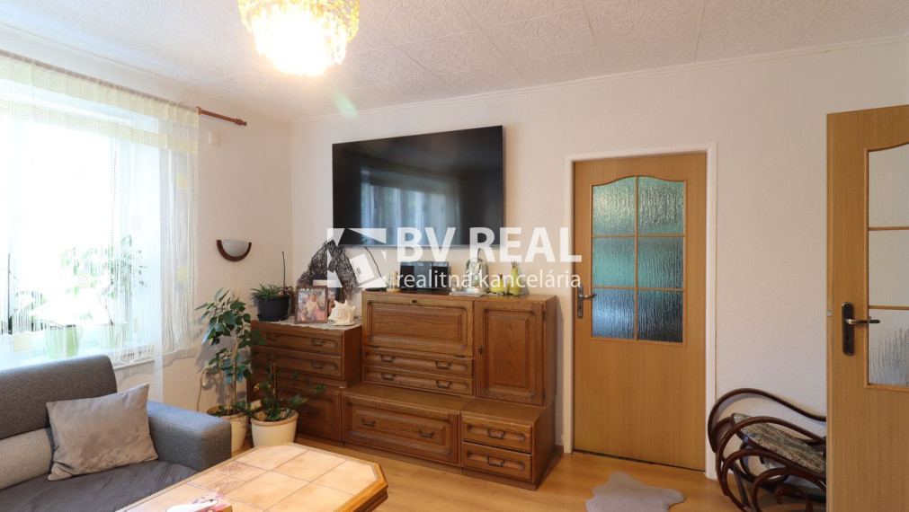 BV REAL na predaj 3 izbový byt 75 m2 Prievidza BV6006