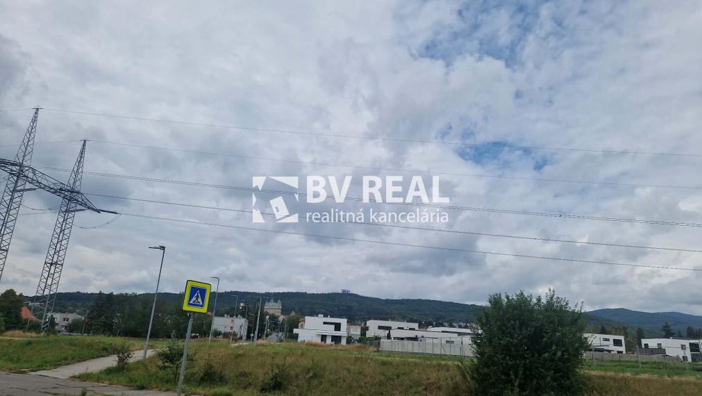 BV REAL Na prenájom 3 izbový byt novostavba Bojnice FM2502