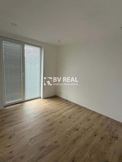BV REAL Na prenájom 3 izbový byt novostavba Bojnice FM2503