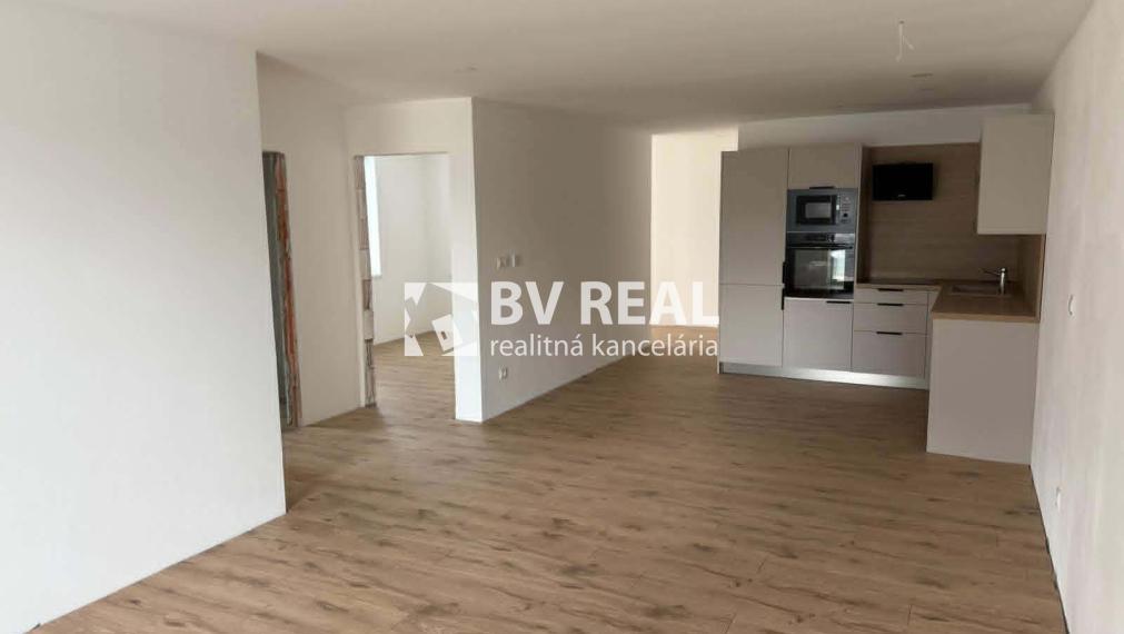 BV REAL Na prenájom 3 izbový byt novostavba Bojnice FM2503
