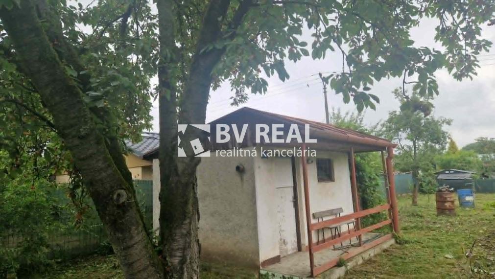 BV REAL na predaj chatka so záhradou Partizánske FM2484
