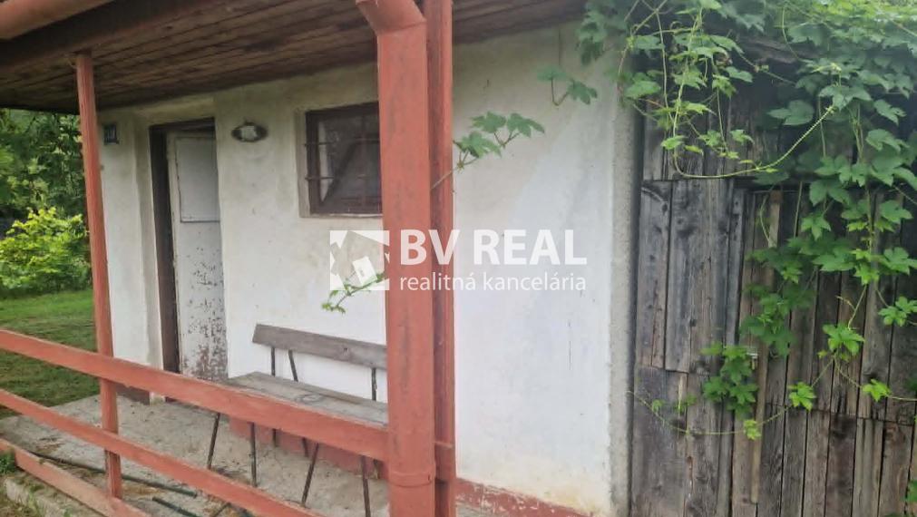 BV REAL na predaj chatka so záhradou Partizánske FM2484