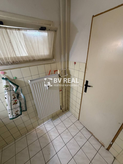 BV REAL Na predaj 2 izbový byt Prievidza FM2448