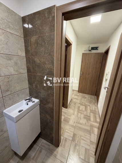 BV REAL Na predaj 2 izbový byt Handlová FM2459