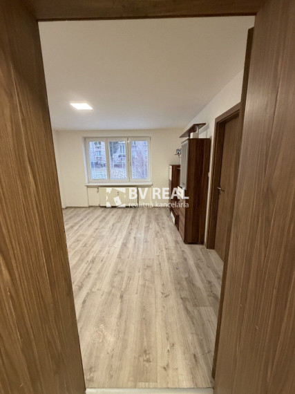 BV REAL Na predaj 2 izbový byt Handlová FM2459
