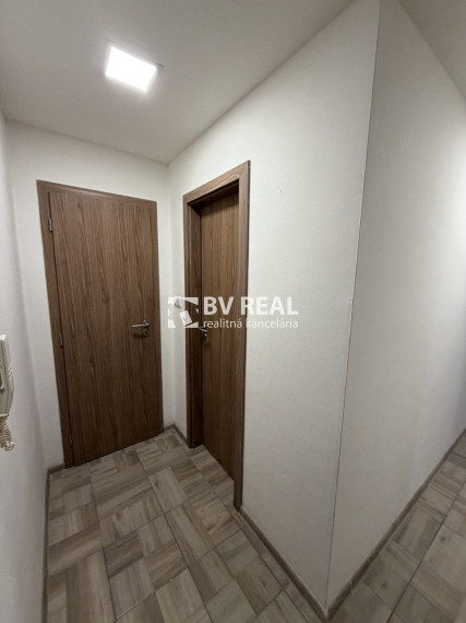 BV REAL Na predaj 2 izbový byt Handlová FM2459