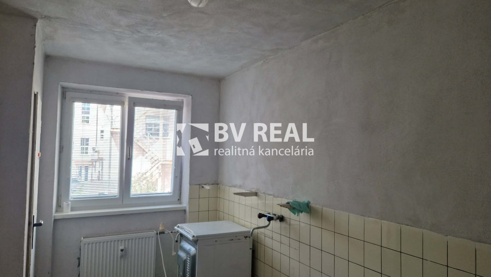 BV REAL Na predaj 2 izbový byt Prievidza FM2448