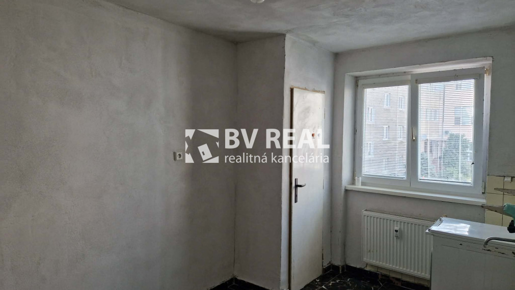 BV REAL Na predaj 2 izbový byt Prievidza FM2448