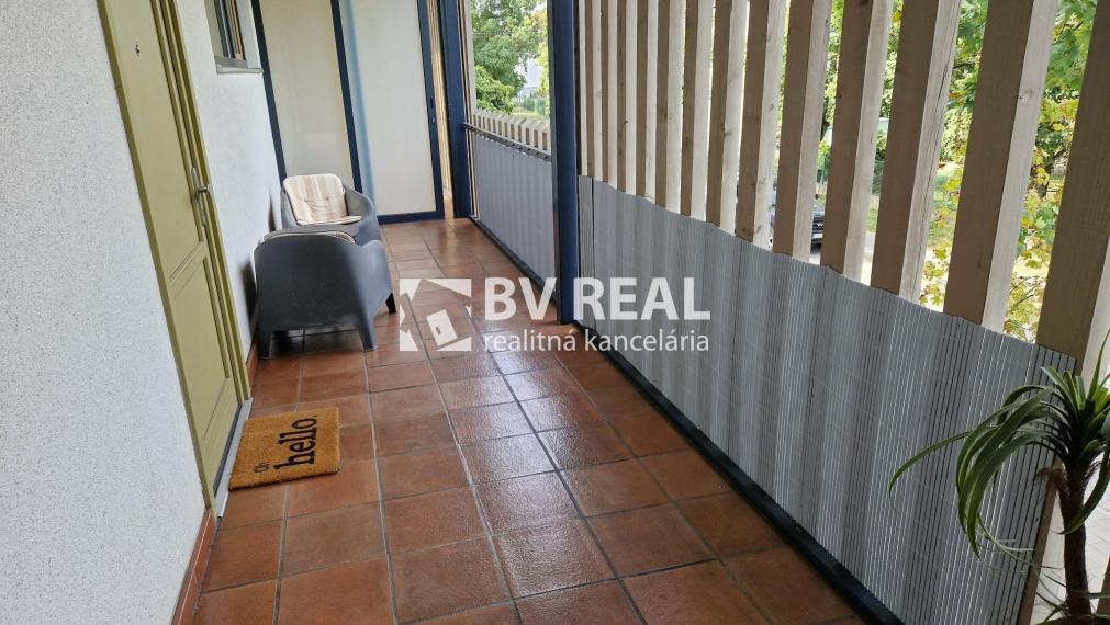 BV REAL Na predaj 3 izbový byt 86 m2+dvojgaráž Nováky FM2520