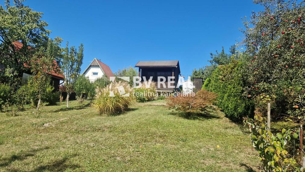 BV REAL Na predaj záhradná chata a záhrada Prievidza FM2522