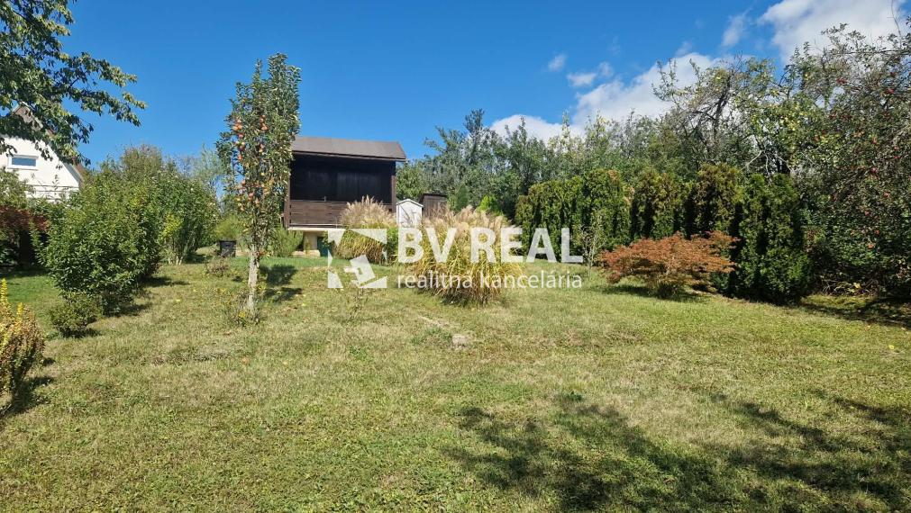 BV REAL Na predaj záhradná chata a záhrada Prievidza FM2522