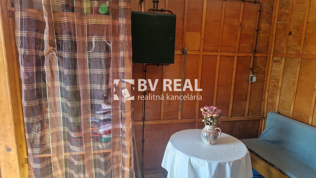 BV REAL Na predaj záhradná chata a záhrada Prievidza FM2522