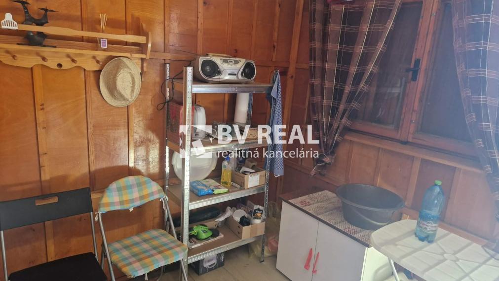 BV REAL Na predaj záhradná chata a záhrada Prievidza FM2522