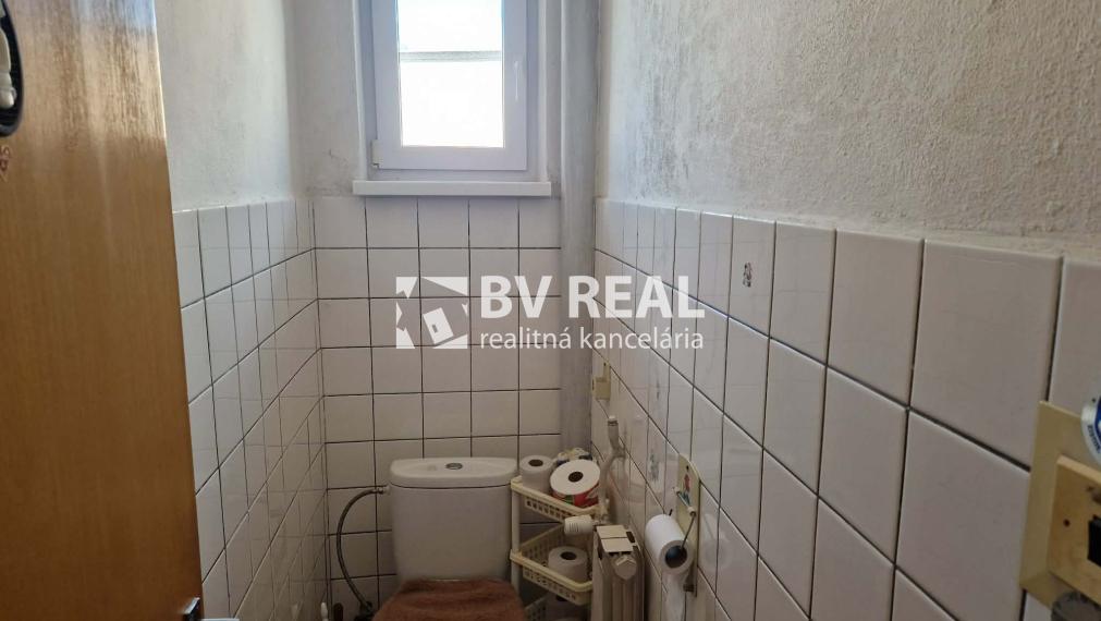 BV REAL Na prenájom rodinný dom Prievidza FM2523