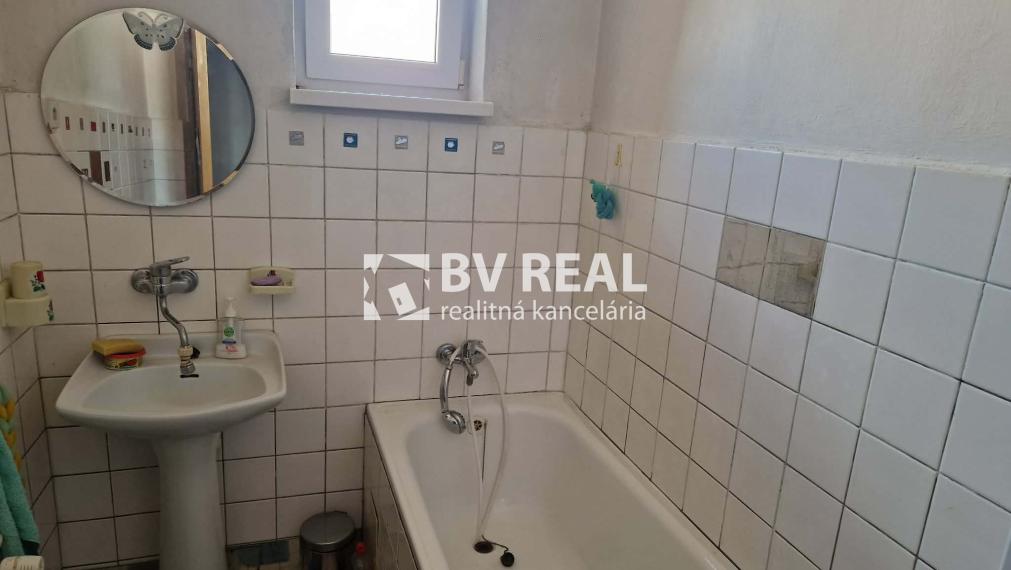 BV REAL Na prenájom rodinný dom Prievidza FM2523