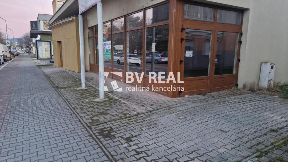 BV REAL Na prenájom lukratívny obchodný priestor Prievidza FM2365