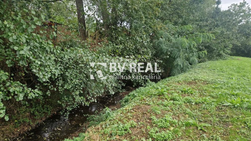 BV REAL Na predaj stavebný pozemok Horné Držkovce FM2524