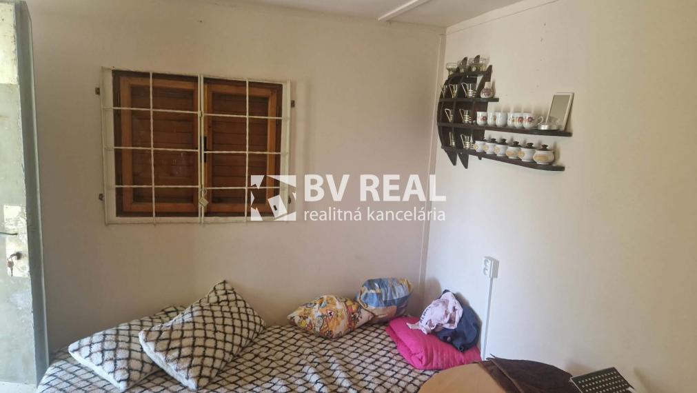 BV REAL na predaj chata so záhradou Partizánske FM2525
