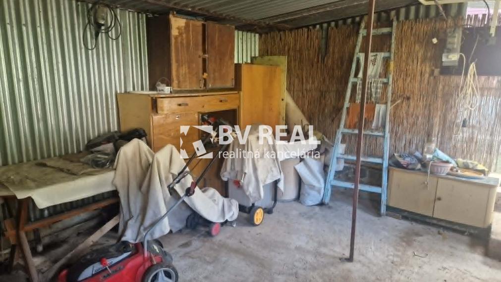 BV REAL na predaj rekreačná chata+záhrada Malé Uherce FM2526