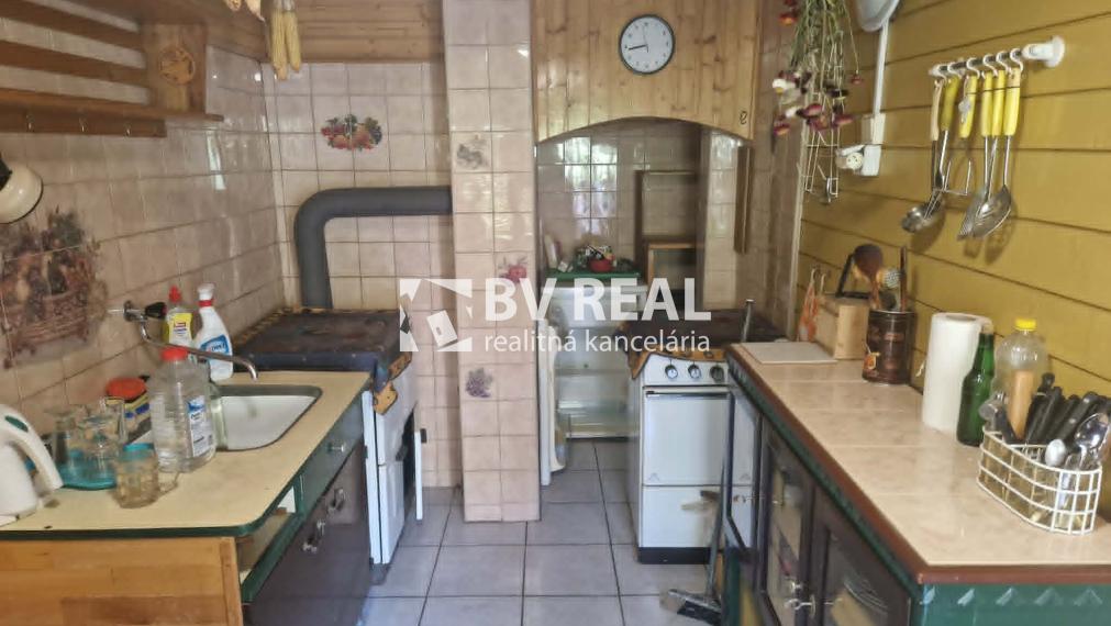 BV REAL na predaj rekreačná chata+záhrada Malé Uherce FM2526