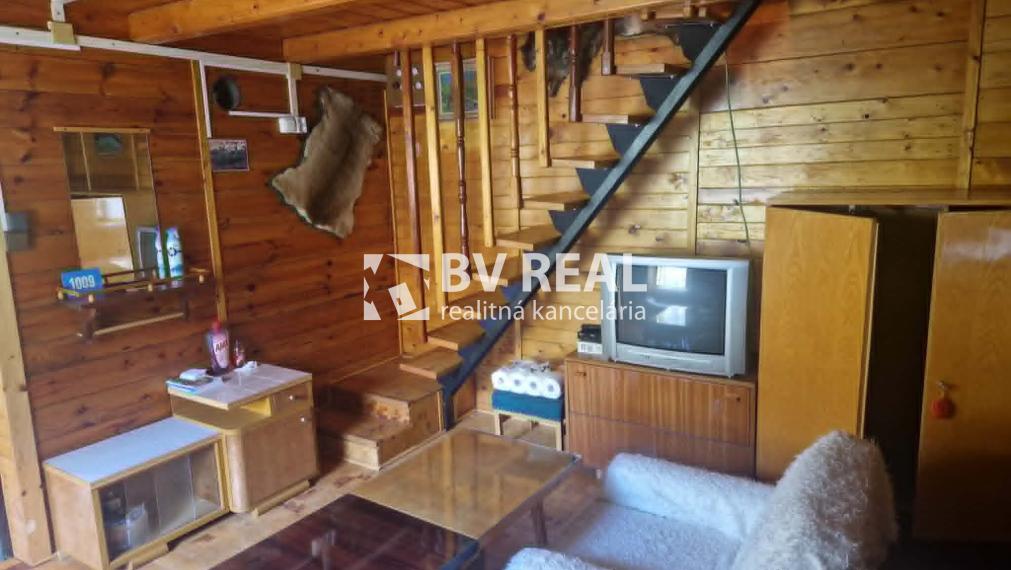 BV REAL na predaj rekreačná chata+záhrada Malé Uherce FM2526