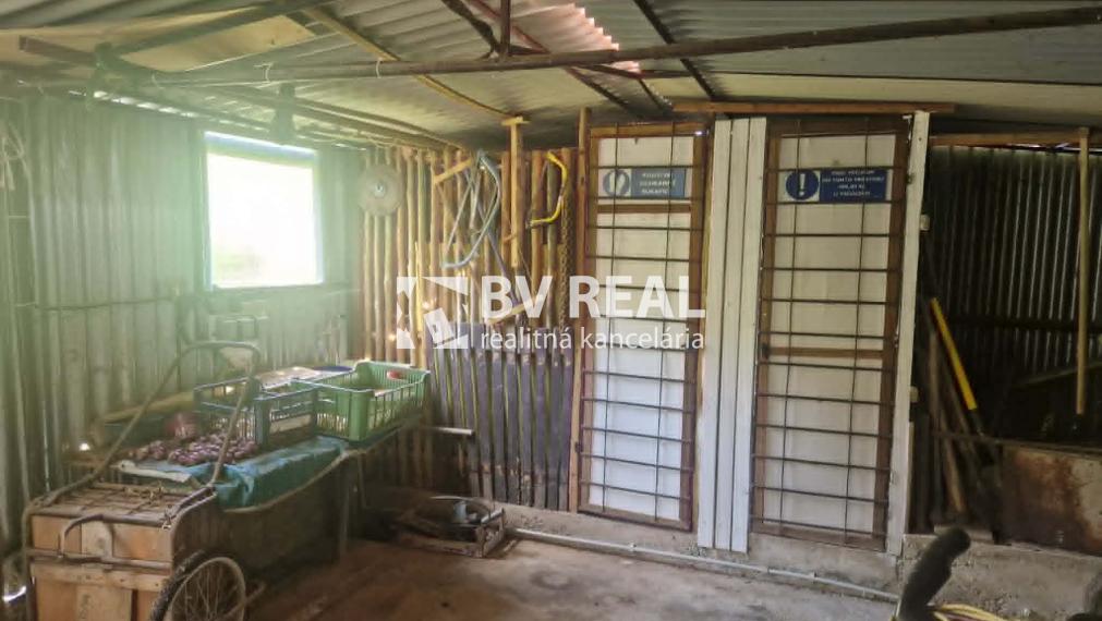BV REAL na predaj rekreačná chata+záhrada Malé Uherce FM2526