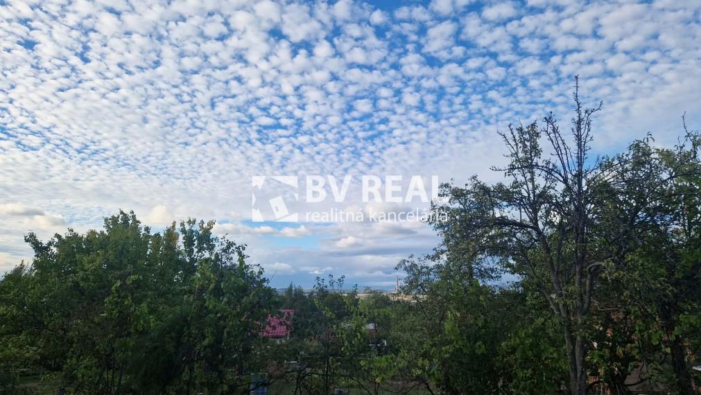 BV REAL na predaj murovaná chata+záhrada Partizánske FM2527